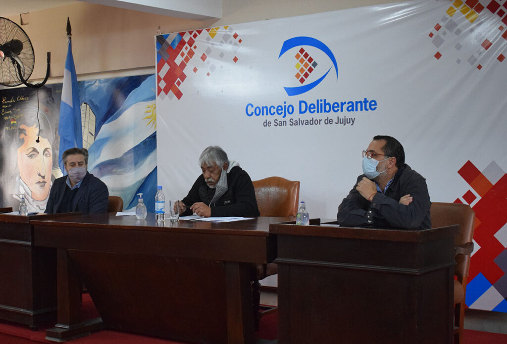 Reunión con la Comisión de Transporte con la presencia del Secretario de Gobierno, Gastón Millón.